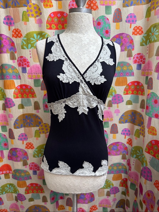 INC International Concepts Tops - I.N.C Lace Trim Tank Top. Small